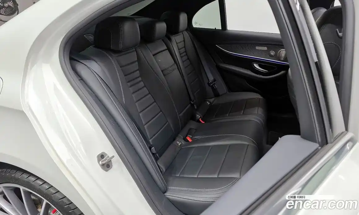 Mercedes-Benz E-Class 2021 2.0 Автомат в Москве № 221798, фото 18