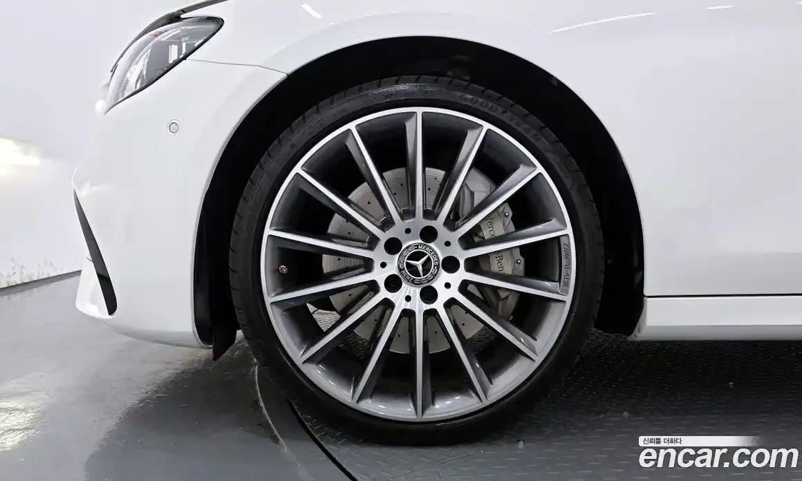 Mercedes-Benz E-Class 2021 2.0 Автомат в Москве № 221798, фото 6