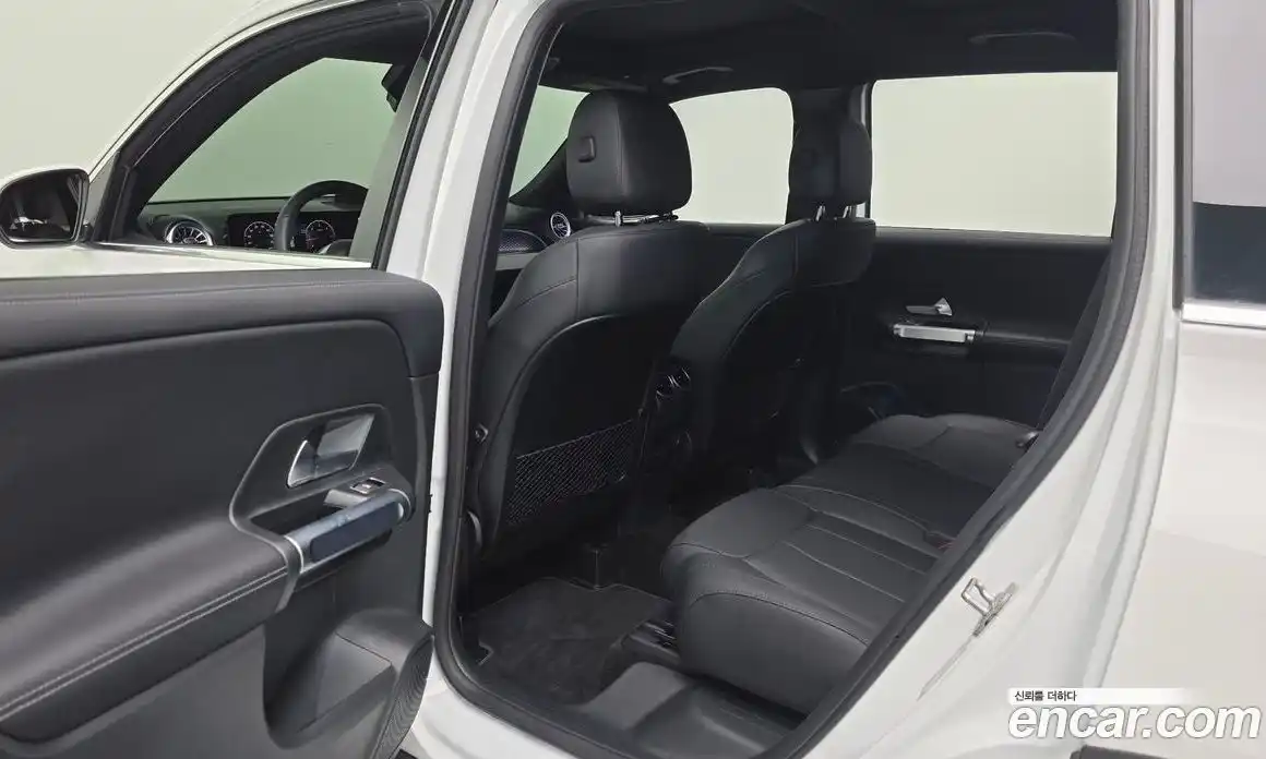 Mercedes-Benz GLB-Class 2024 1.9 Автомат в Москве № 222833, фото 1