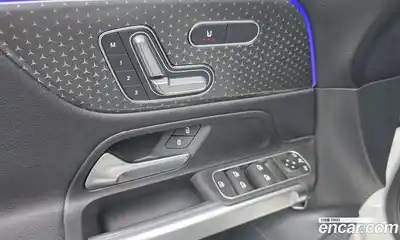 Mercedes-Benz GLB-Class 2024 1.9 Автомат в Москве № 222833, миниатюра 6