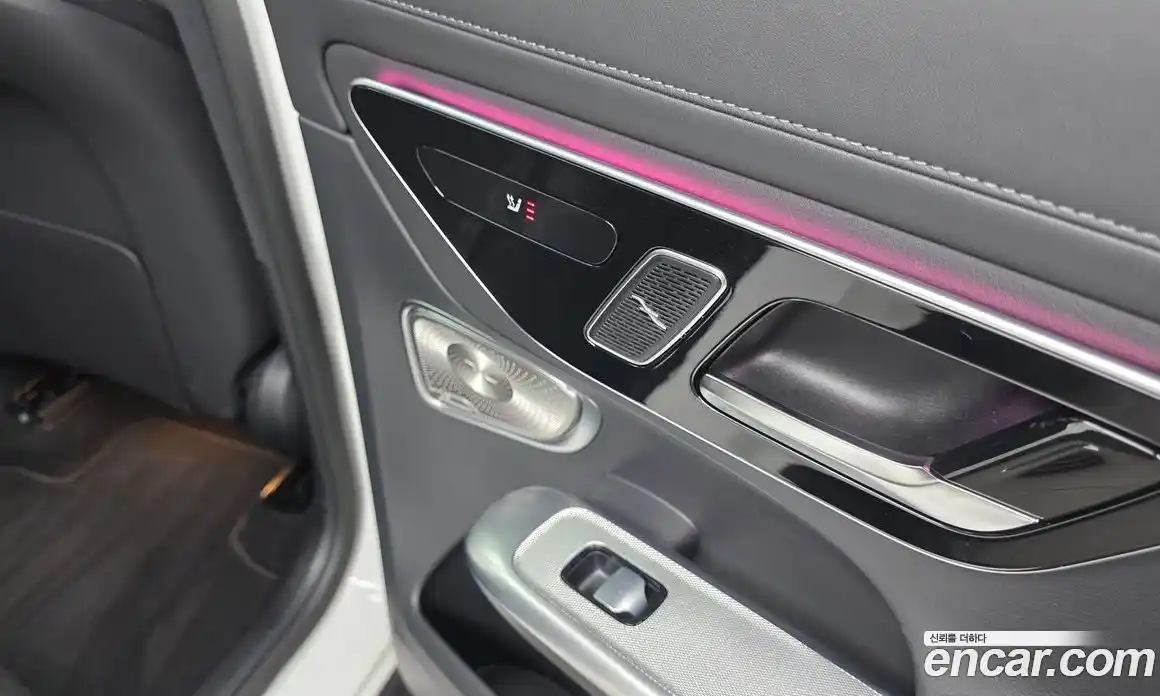 Mercedes-Benz GLC-Class 2026 2.0 Автомат в Москве № 229370, фото 11