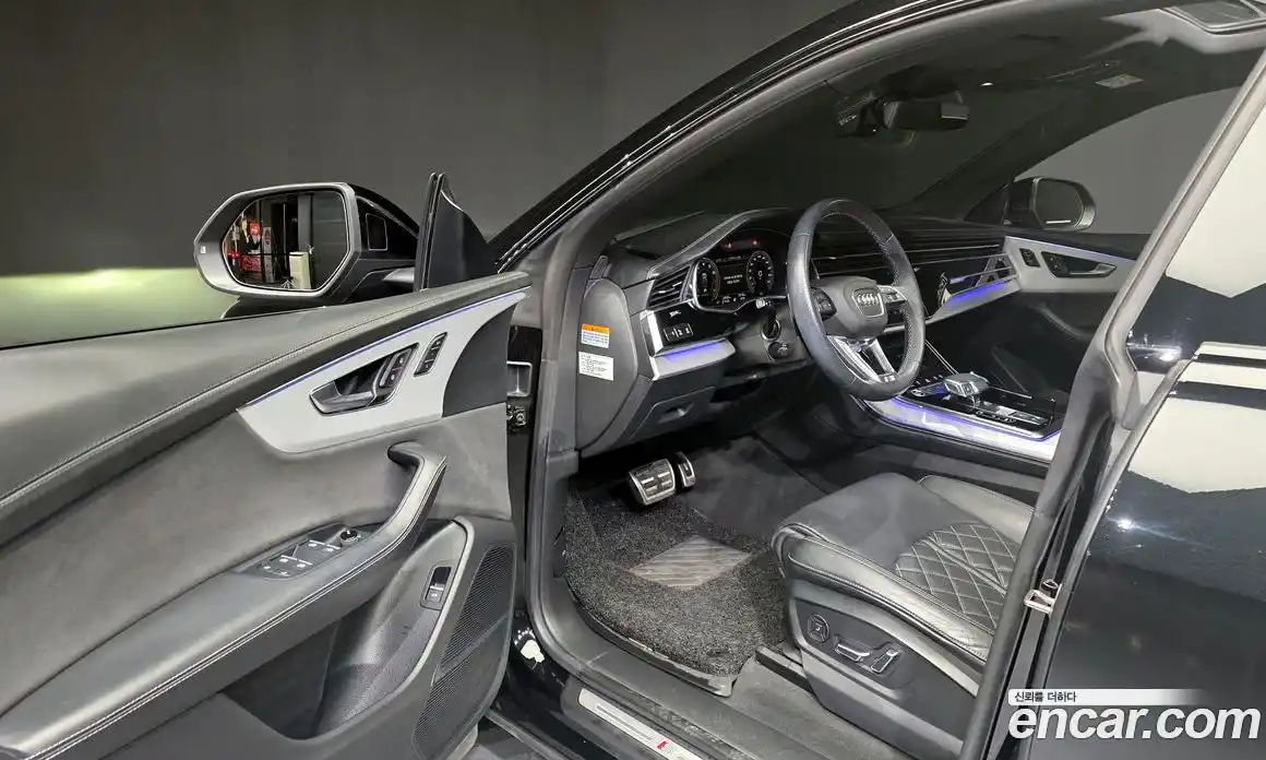 Audi Q8 2023 3.0 Автомат в Москве № 230005, фото 19