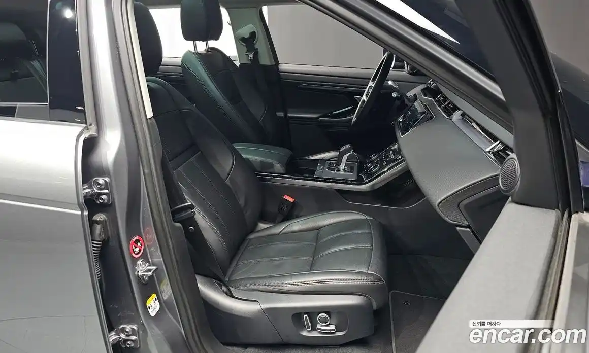 Land Rover Range-Rover Evoque 2021 2.0 Автомат в Москве № 231282, фото 20