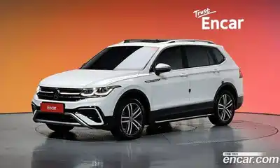 Volkswagen Tiguan 2022 2.0 Автомат в Москве № 232072, миниатюра 11