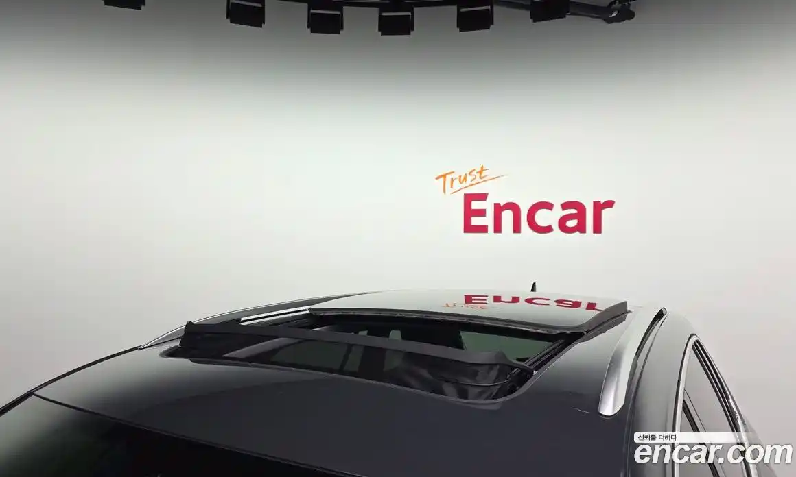 Volkswagen Tiguan 2023 2.0 Автомат в Москве № 232129, фото 12