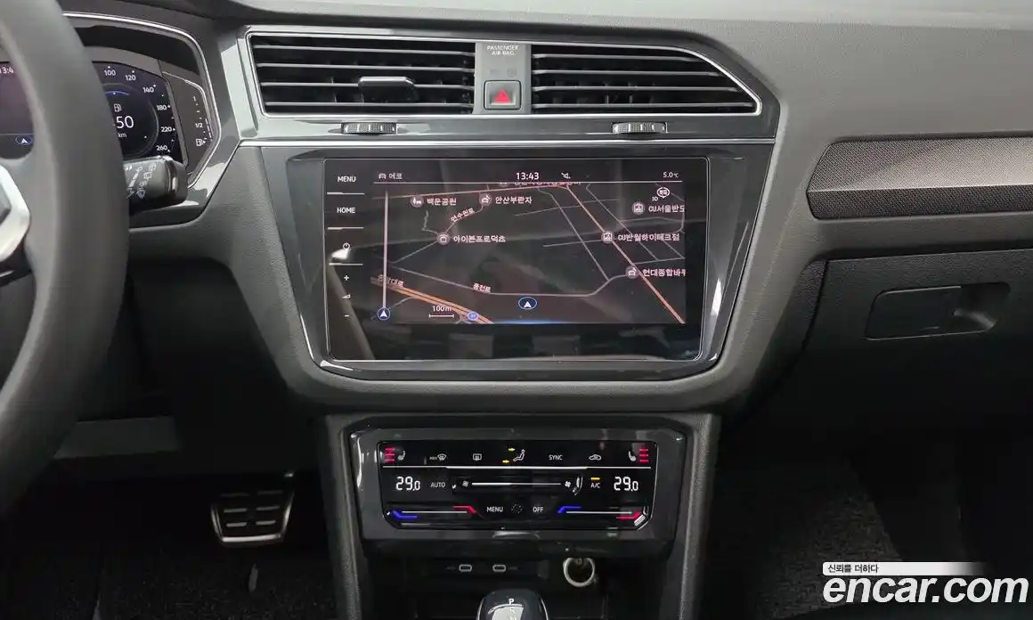 Volkswagen Tiguan 2023 2.0 Автомат в Москве № 232129, фото 7