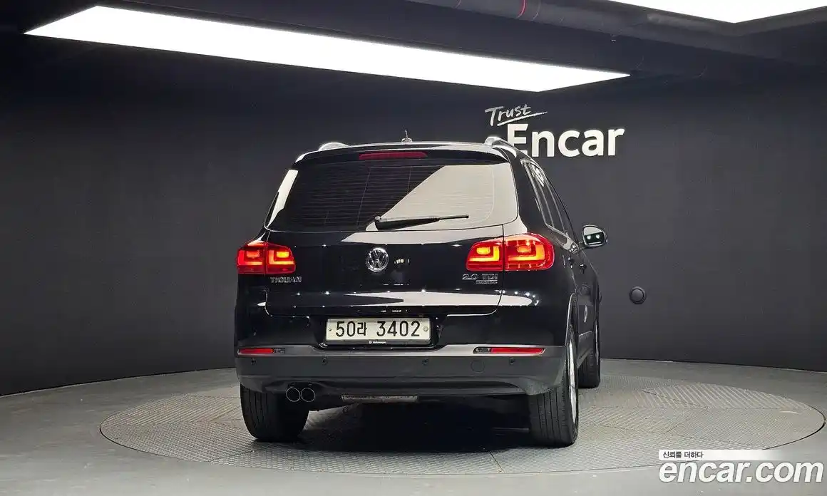 Volkswagen Tiguan 2015 2.0 Автомат в Москве № 232231, фото 15