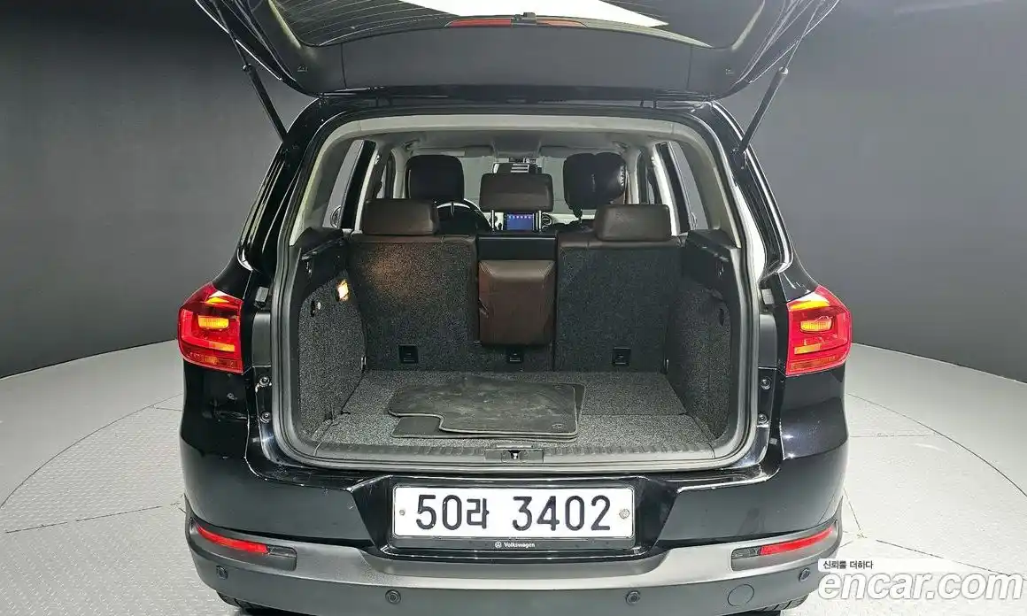 Volkswagen Tiguan 2015 2.0 Автомат в Москве № 232231, фото 18