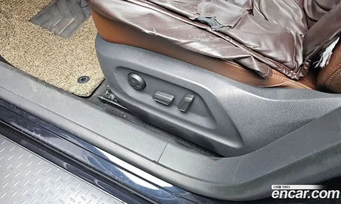 Volkswagen Tiguan 2015 2.0 Автомат в Москве № 232231, фото 3