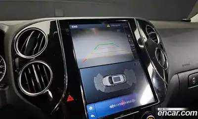 Volkswagen Tiguan 2015 2.0 Автомат в Москве № 232231, миниатюра 7