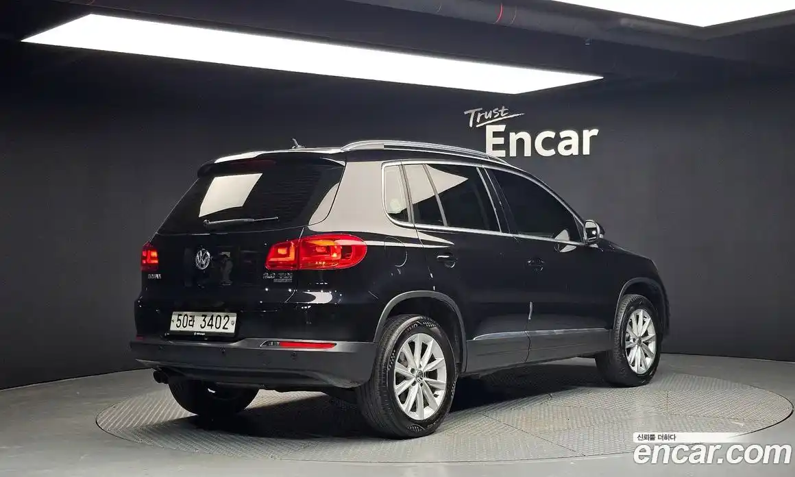 Volkswagen Tiguan 2015 2.0 Автомат в Москве № 232231, фото 10