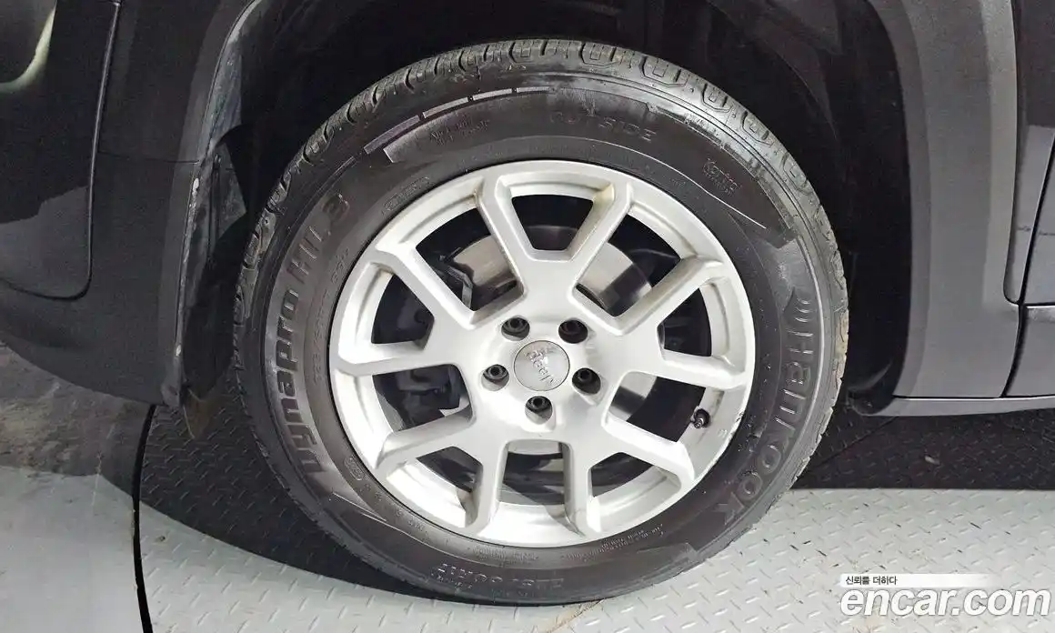 Jeep Renegade 2020 2.4 Автомат в Москве № 232632, фото 15