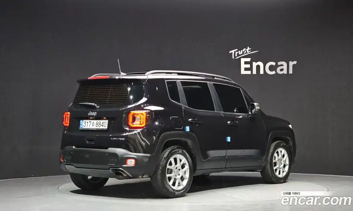 Jeep Renegade 2020 2.4 Автомат в Москве № 232632, фото 7