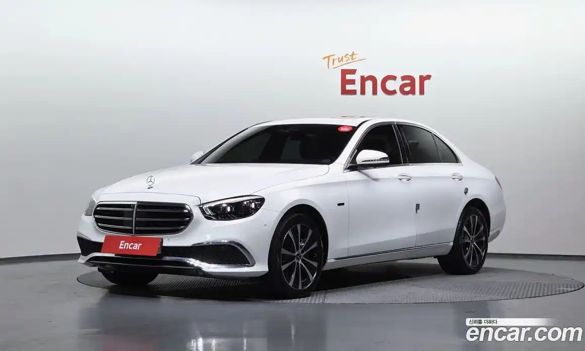 Mercedes-Benz E-Class 2021 2.0 Автомат в Москве № 241529, фото 15