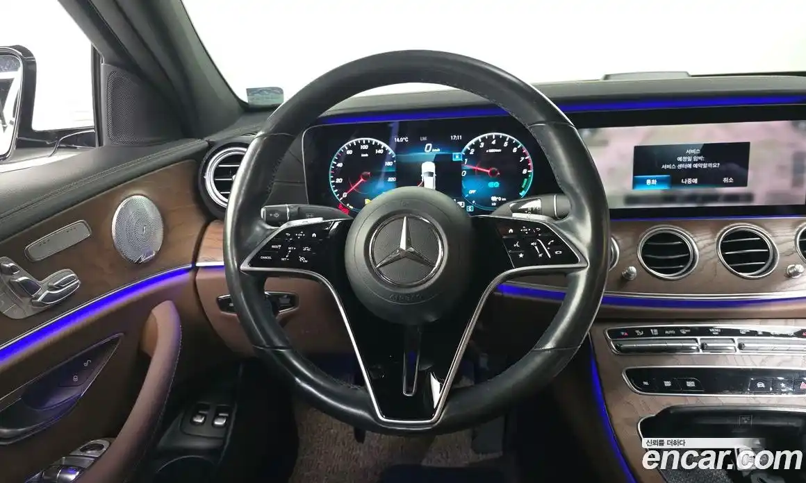 Mercedes-Benz E-Class 2021 2.0 Автомат в Москве № 241529, фото 17