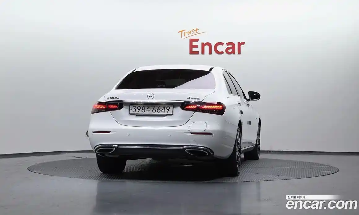 Mercedes-Benz E-Class 2021 2.0 Автомат в Москве № 241529, фото 20