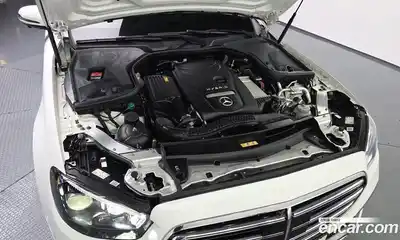 Mercedes-Benz E-Class 2021 2.0 Автомат в Москве № 241529, миниатюра 7