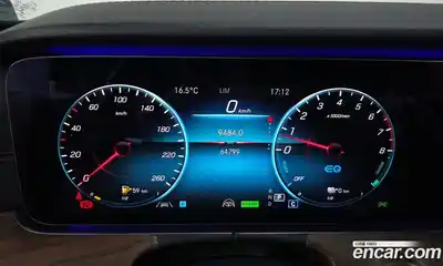 Mercedes-Benz E-Class 2021 2.0 Автомат в Москве № 241529, миниатюра 10