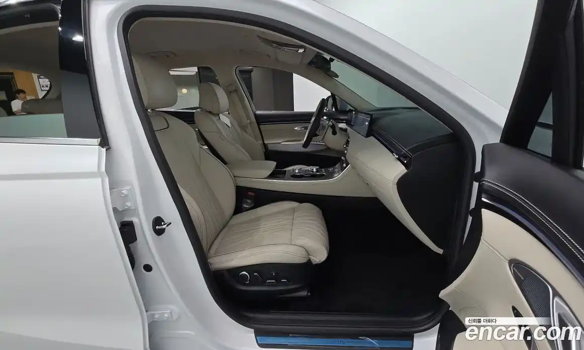 Genesis GV70 2025 2.5 Автомат в Москве № 24304, фото 17