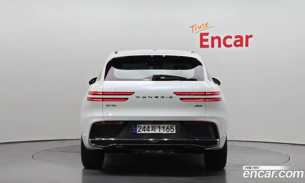 Genesis GV70 2025 2.5 Автомат в Москве № 24304, фото 8