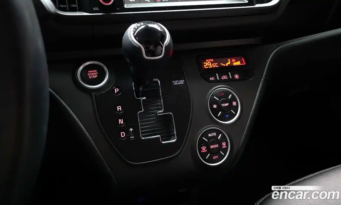 Kia Ray 2024 1.0 Автомат в Москве № 250130, фото 18