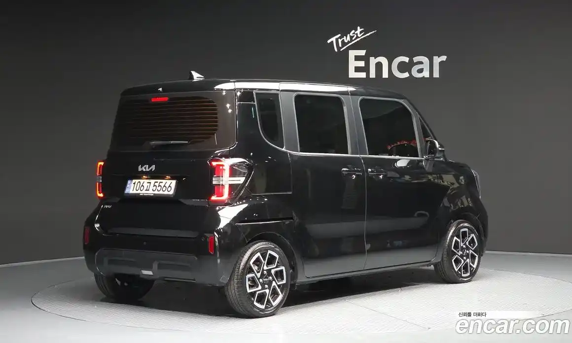 Kia Ray 2024 1.0 Автомат в Москве № 250130, фото 10