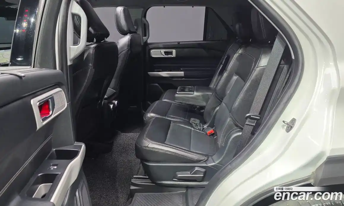 Ford Explorer 2021 2.3 Автомат в Москве № 255700, фото 12