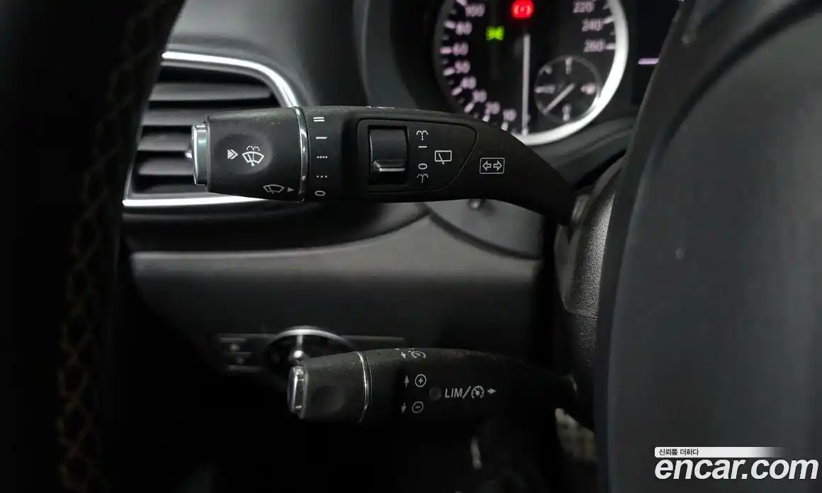 Infiniti Q30 2017 2.0 Автомат в Москве № 266734, фото 13