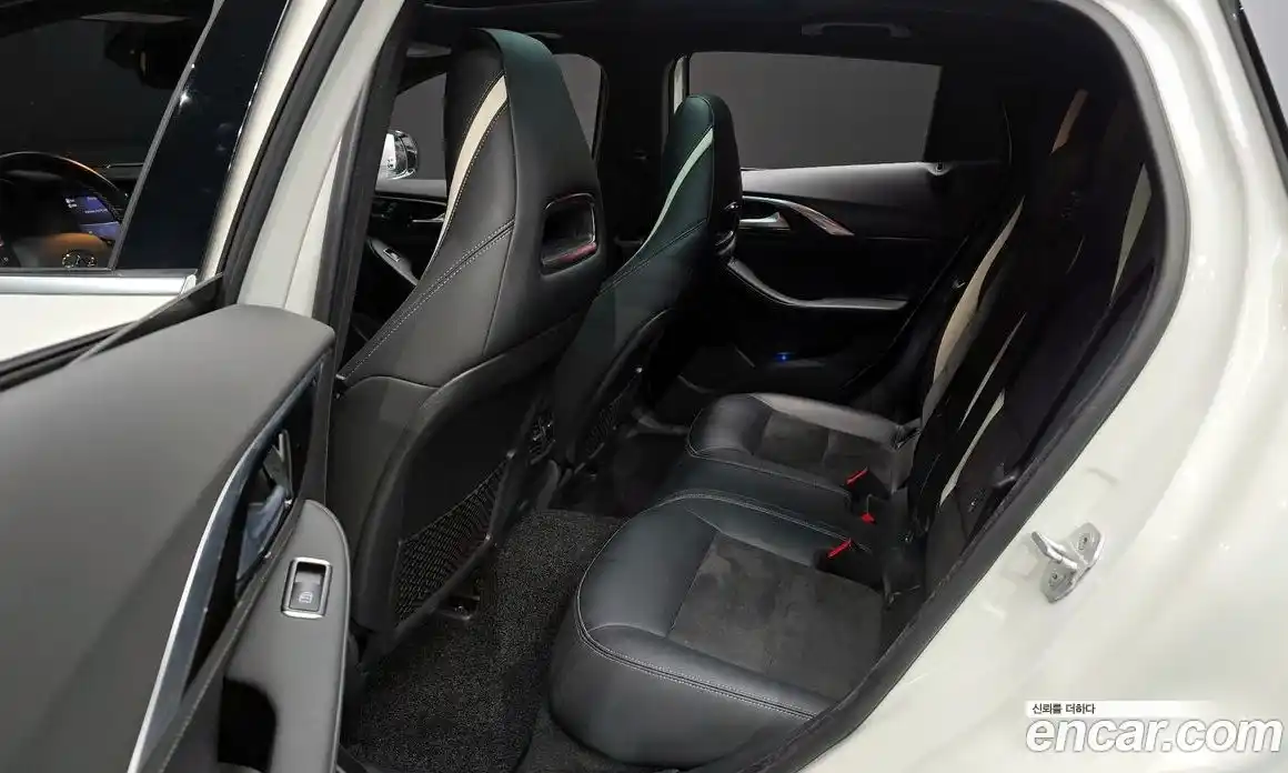 Infiniti Q30 2017 2.0 Автомат в Москве № 266734, фото 6