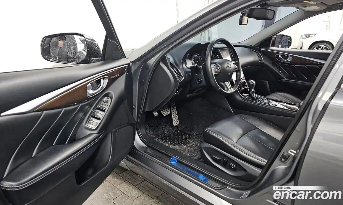 Infiniti Q50 2015 2.1 Автомат в Москве № 268443, фото 20