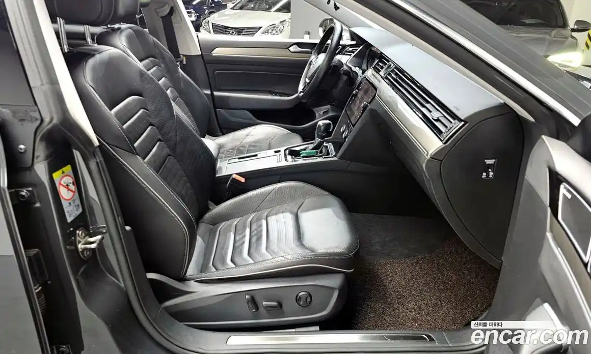 Volkswagen Arteon 2019 2.0 Автомат в Москве № 277089, фото 16