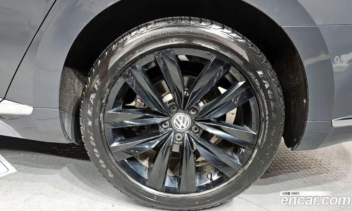 Volkswagen Arteon 2019 2.0 Автомат в Москве № 277089, фото 17