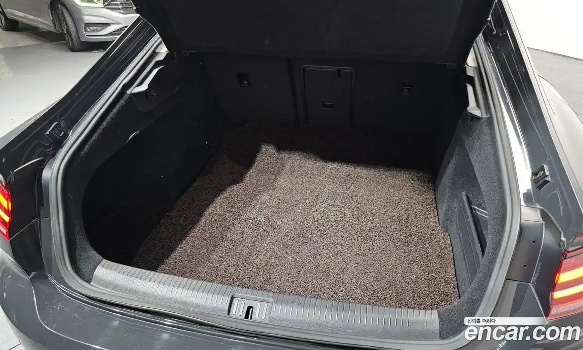 Volkswagen Arteon 2019 2.0 Автомат в Москве № 277089, фото 18