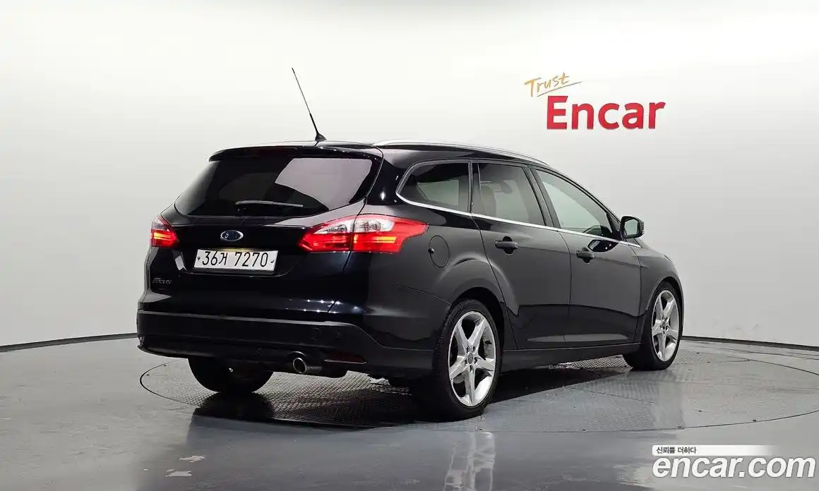 Ford Focus 2012 2.0 Механическая в Москве № 284060, фото 15