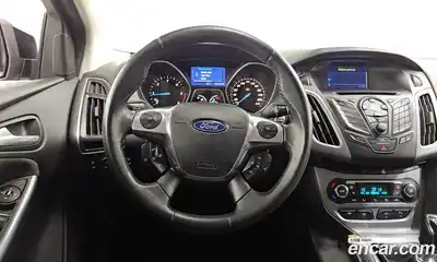 Ford Focus 2012 2.0 Механическая в Москве № 284060, миниатюра 3