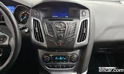 Ford Focus 2012 2.0 Механическая в Москве № 284060, миниатюра 4