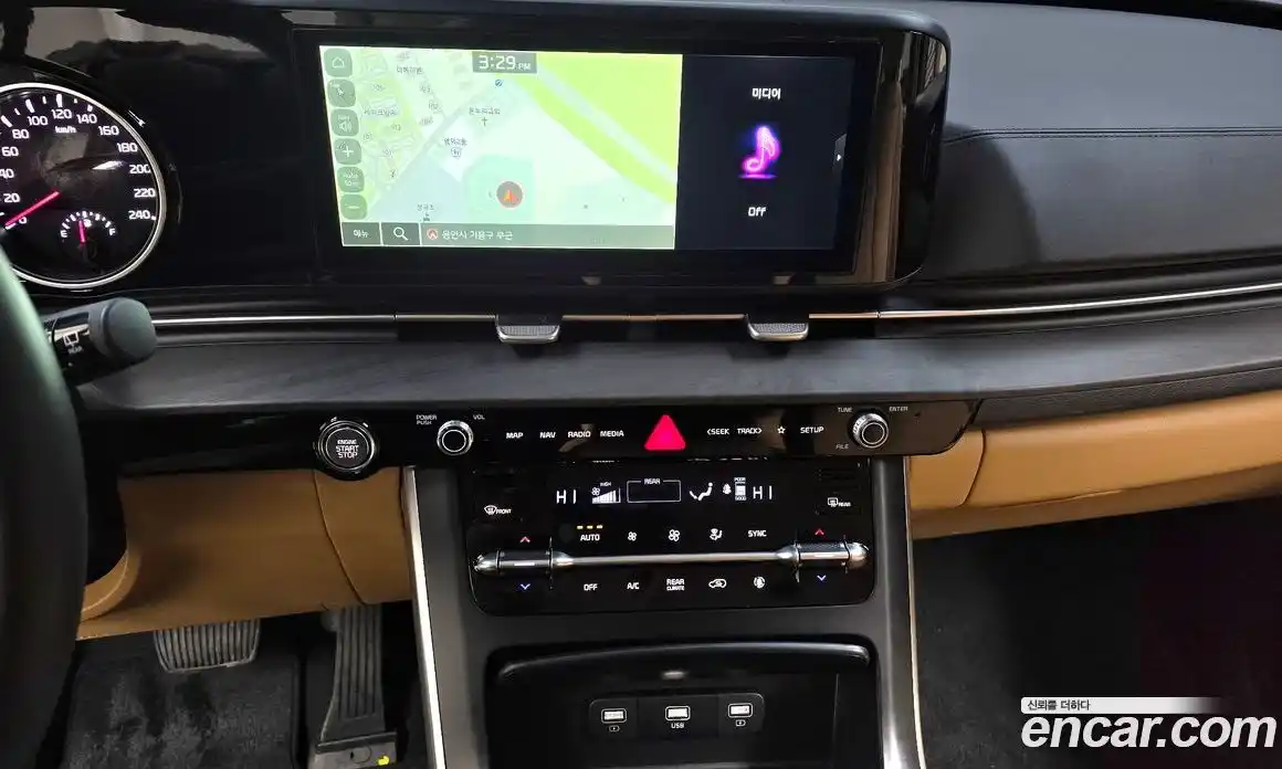 Kia Canival 2023 2.2 Автомат в Москве № 286574, фото 13