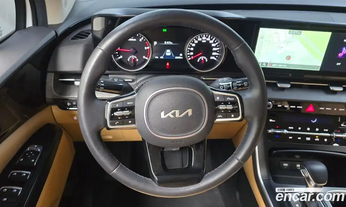 Kia Canival 2023 2.2 Автомат в Москве № 286574, фото 9