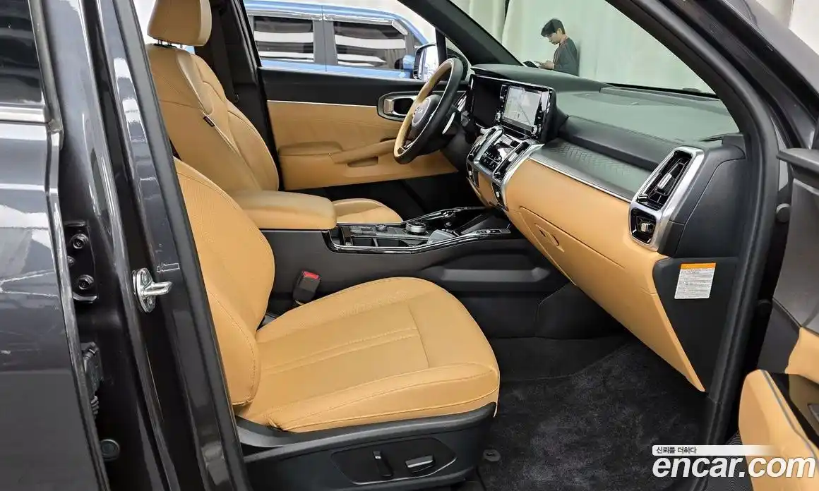 Kia Sorento 2023 1.6 Автомат в Москве № 287924, фото 3