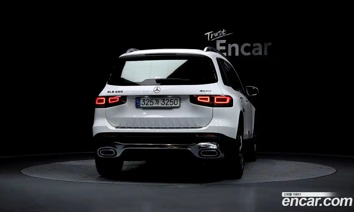 Mercedes-Benz GLB-Class 2021 2.0 Автомат в Москве № 290189, фото 13