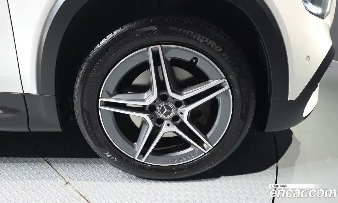 Mercedes-Benz GLB-Class 2021 2.0 Автомат в Москве № 290189, фото 7