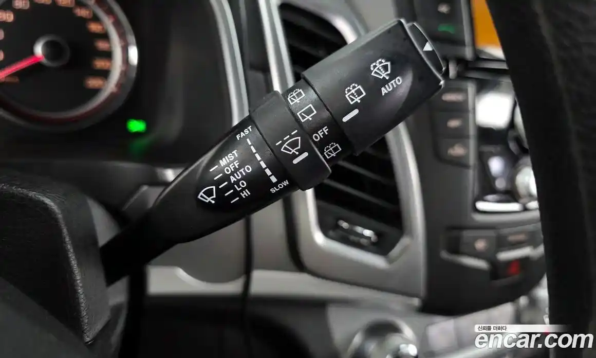 SsangYong Korando 2015 2.0 Механическая в Москве № 29387, фото 9