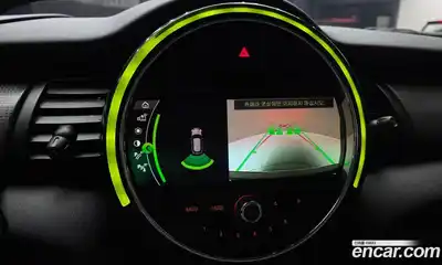 Mini Cooper 2021 1.5 Автомат в Москве № 299724, миниатюра 6