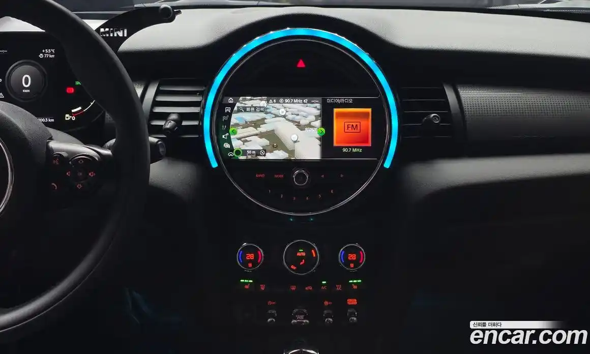 Mini Cooper 2021 1.5 Автомат в Москве № 299724, фото 8