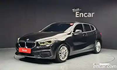 BMW 1-Series 2020 2.0 Автомат в Москве № 303532, миниатюра 2