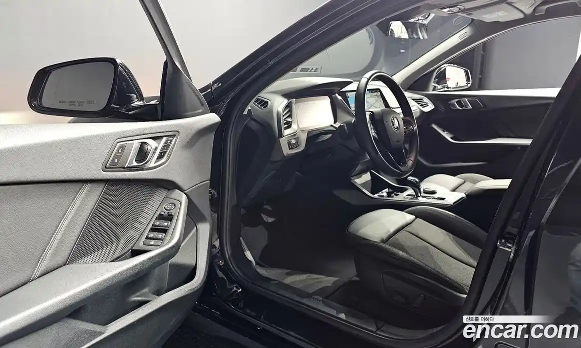 BMW 1-Series 2020 2.0 Автомат в Москве № 303532, фото 3