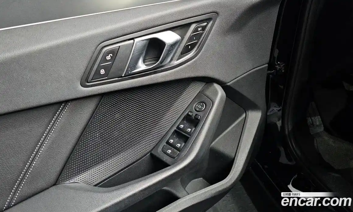 BMW 1-Series 2020 2.0 Автомат в Москве № 303532, фото 9