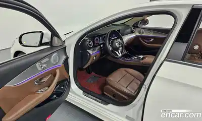 Mercedes-Benz E-Class 2019 2.0 Автомат в Москве № 325144, миниатюра 6