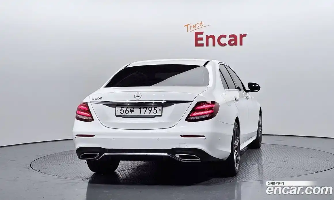 Mercedes-Benz E-Class 2019 2.0 Автомат в Москве № 325144, фото 8