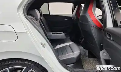 Volkswagen Golf 2024 2.0 Автомат в Москве № 329747, миниатюра 3